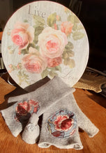 Charger l'image dans la galerie, instant Cocooning : mitaines Romant'chic Bohème gris Galet